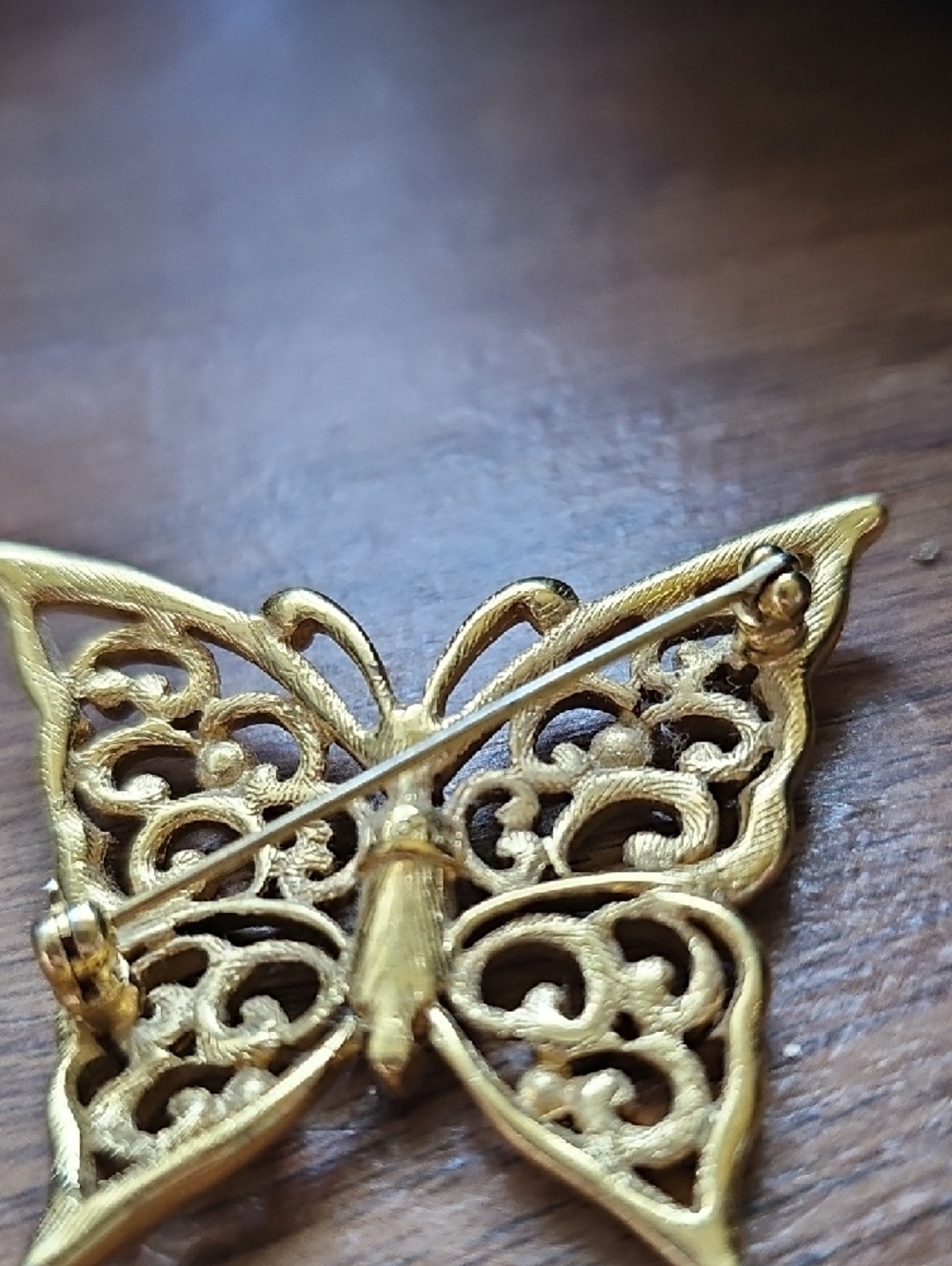 EUC Beautiful Vintage Monet Gold-Tone Butterfly Brooch w/ Clear Marquise Stone - Picture 3 of 5